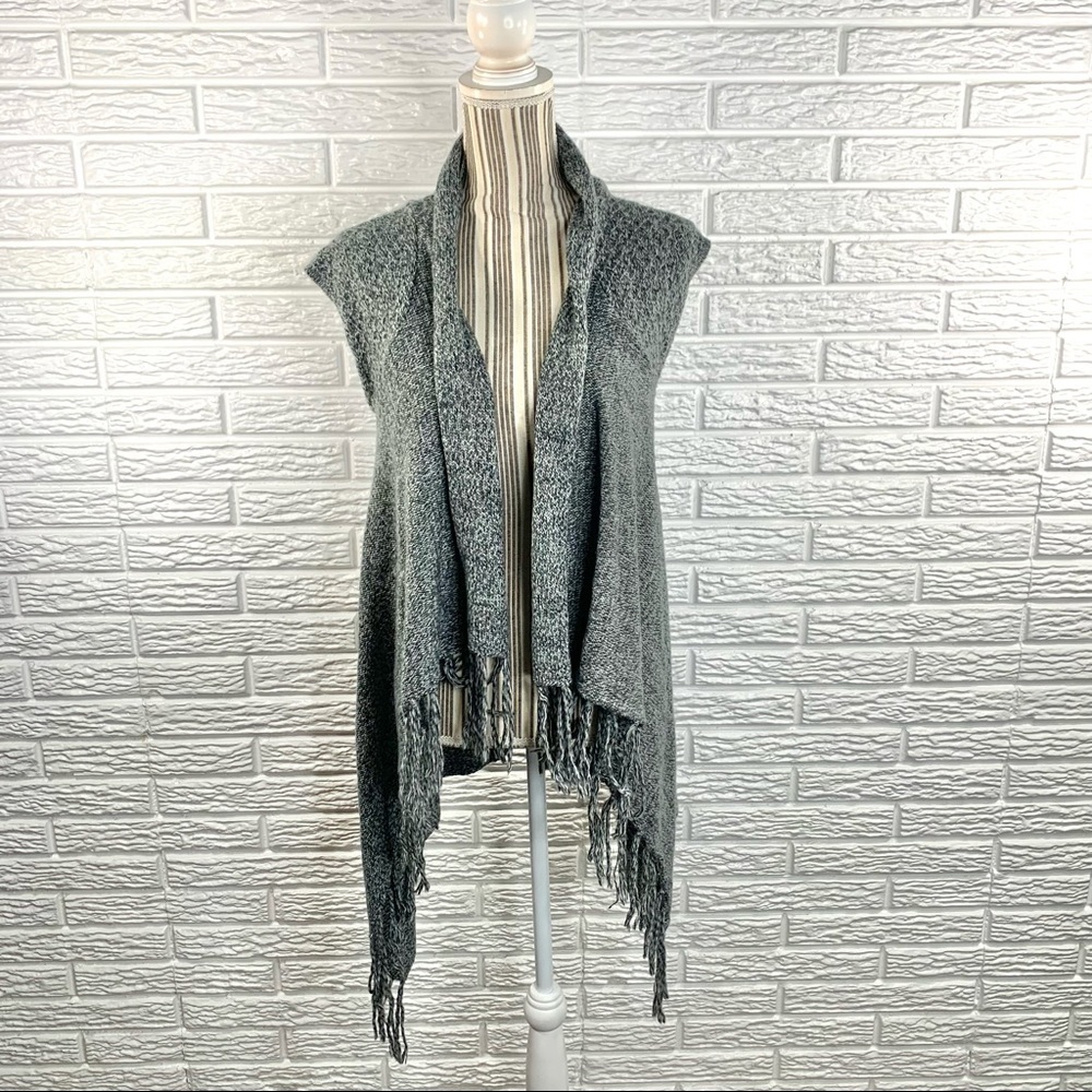 David Kahn Grey Short Sleeve Cardigan Sweater